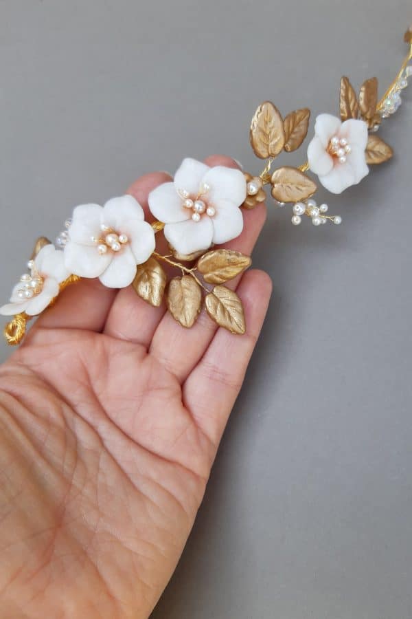 accesorii păr mireasă, diademă pentru mirease, cordeluta cu flori pentru mireasa, accesoriu romantic, accesorii par coc