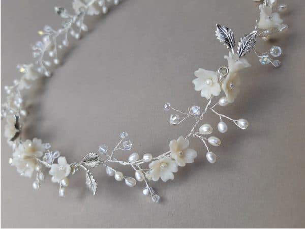 accesorii par mireasa, cordeluta pentru mireasa, bentita simpla mireasa, bentita argintie mireasa, accesoriu par nunta