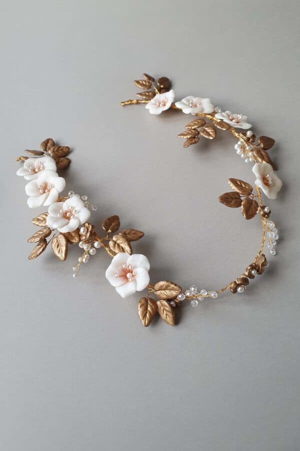 accesorii păr mireasă, diademă pentru mirease, cordeluta cu flori pentru mireasa, accesoriu romantic, accesorii par coc