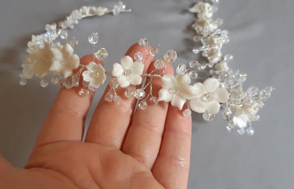 accesorii păr mireasa, bentita flori mireasa, cordeluta flori mireasa, accesoriu romantic, accesoriu par nunta