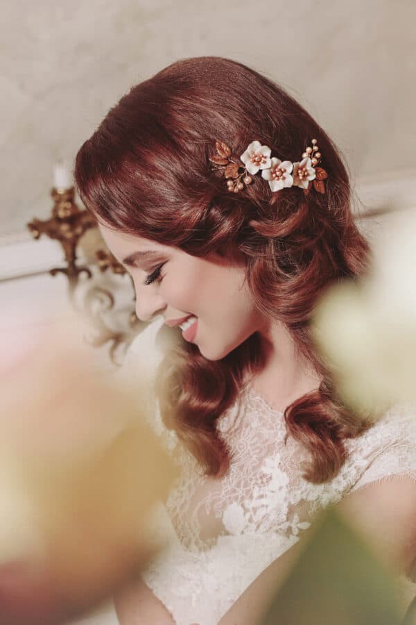 accesoriu flori pentru mireasa